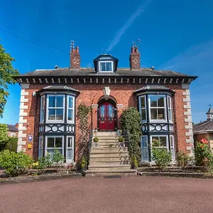 Brooklands Guest house